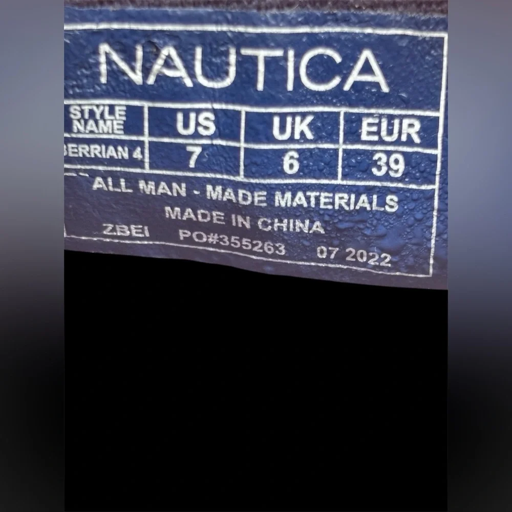 ✨Nautica Tan leather lace-up boat shoes✨